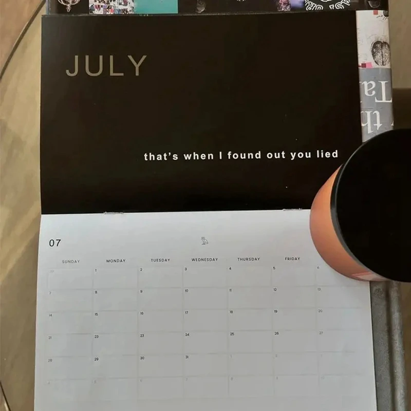 居間のためのボスロードレイクカレンダー、あなたは出ています、オフィスの面白い、細かい仕上げ、すべての犬、2024