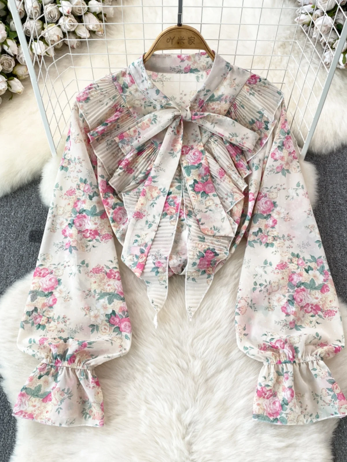 

Sweet Floral Knot Lace-Up Hem Flared Sve Chiffon Top Women Casual Loose Upper Body Korean Sle Long Sve