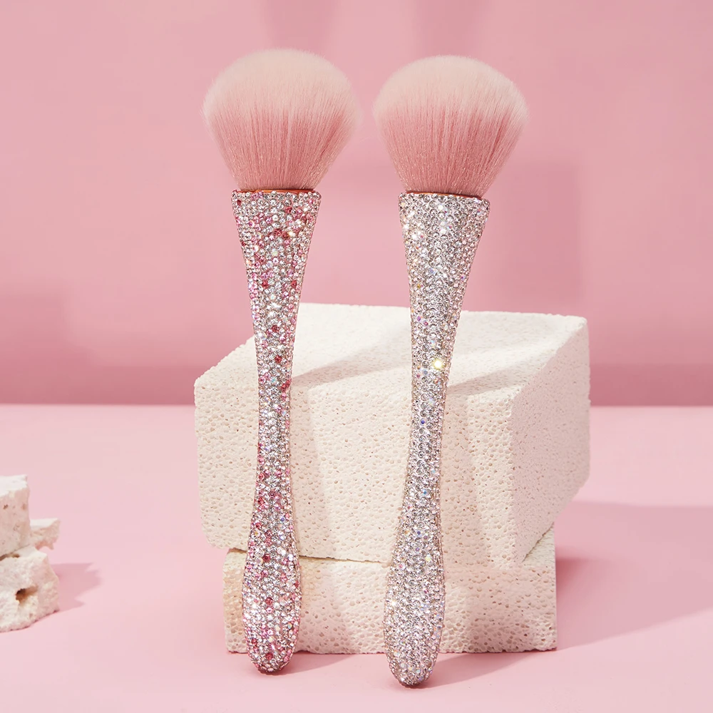 Luxurious Rhinestone Makeup Brush, Handmade Rhinestone Makeup Brush, Extra-Large Single-Head Soft-Bristled Blush Brush, Women's Makeup Tool, Foundation Brush/Powder Brush/Highlight Brush/Contour Brush/Blush Brush/Concealer Brush/Nail Cleaning Brush/Perfect Gift for Girlfriend or Loved One, Easy to Carry, Travel Essential, Valentine's Day, Travel Makeup Brush Set, Women's Gift, Makeup Artist, Complete Professional Makeup Tools