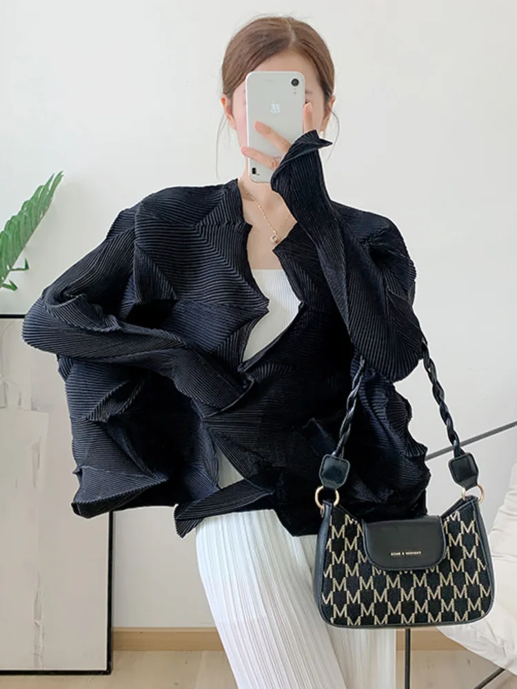 LANMREM Pleated Ruffles Solid Color Shirts Fold Cardigan Long Sleeves Female Fashion Top Clothing 2024 Summer New 2R8281