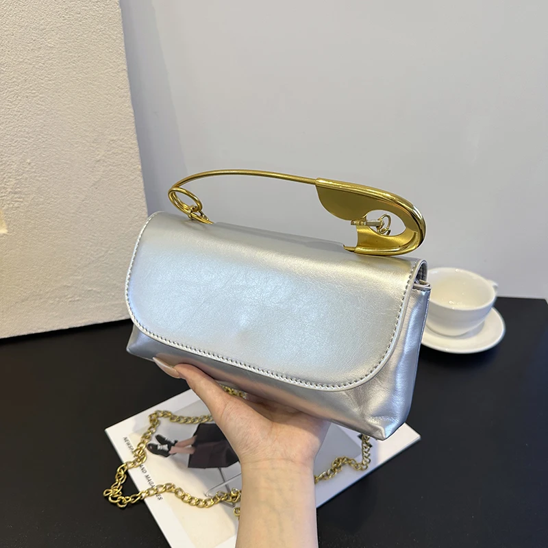 

New Design Paper Clip Retro Chain Slanted Bag Flip Solid Color Clip Square Bag Commuting Versatile Handbag Shoulder Bag