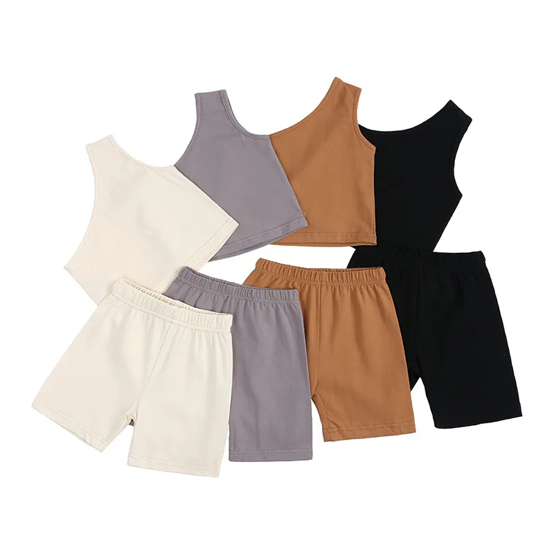 Conjunto para niña con top de algodón sin mangas y pantalón corto
