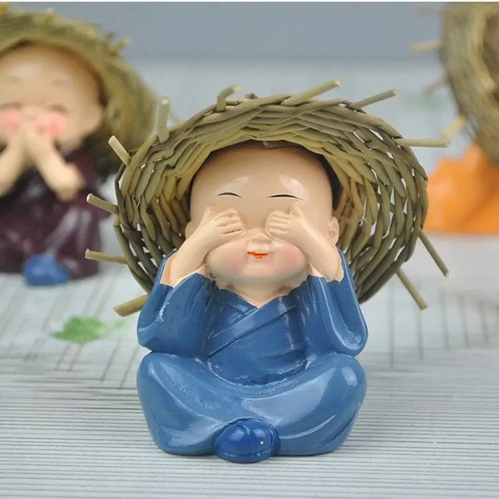 1/4PCS Lovely Little Monk Car Decoration Resin Crafts Little Cute Small Monks Home Car Living Room Decoration Child Gift