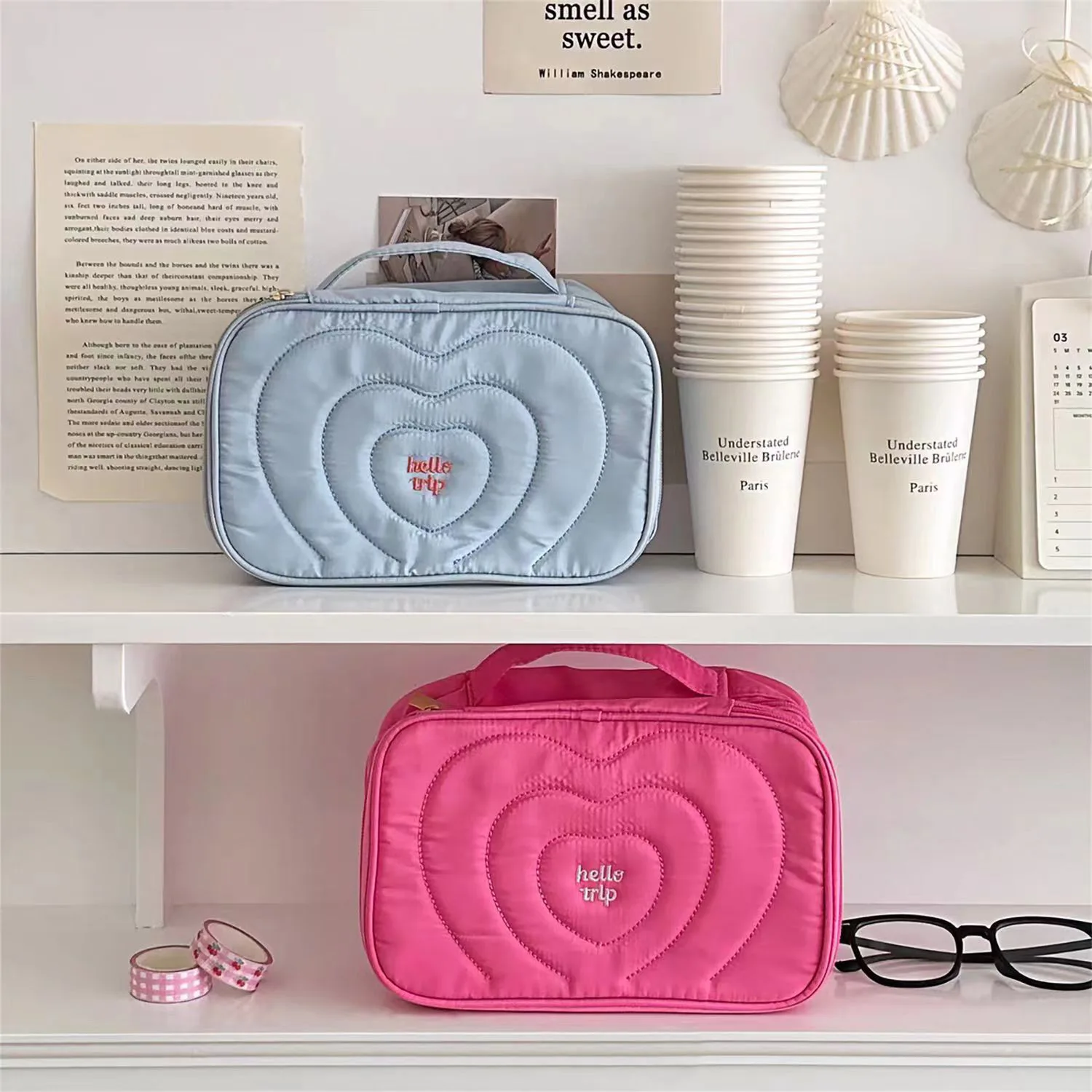 New Layered Handheld Makeup Bag Large Capacity Embroidered Flip-Cover Cosmetic Bag Portable Sea Salt Toiletry Storage Bag Travel