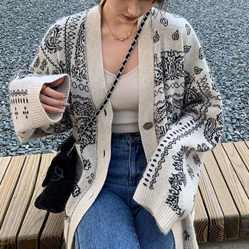 Korean Jacquard Knitted Cardigan Women\'s 2024 Autumn/Winter New V-neck Button Retro Style Loose Sweater Jacket for Women