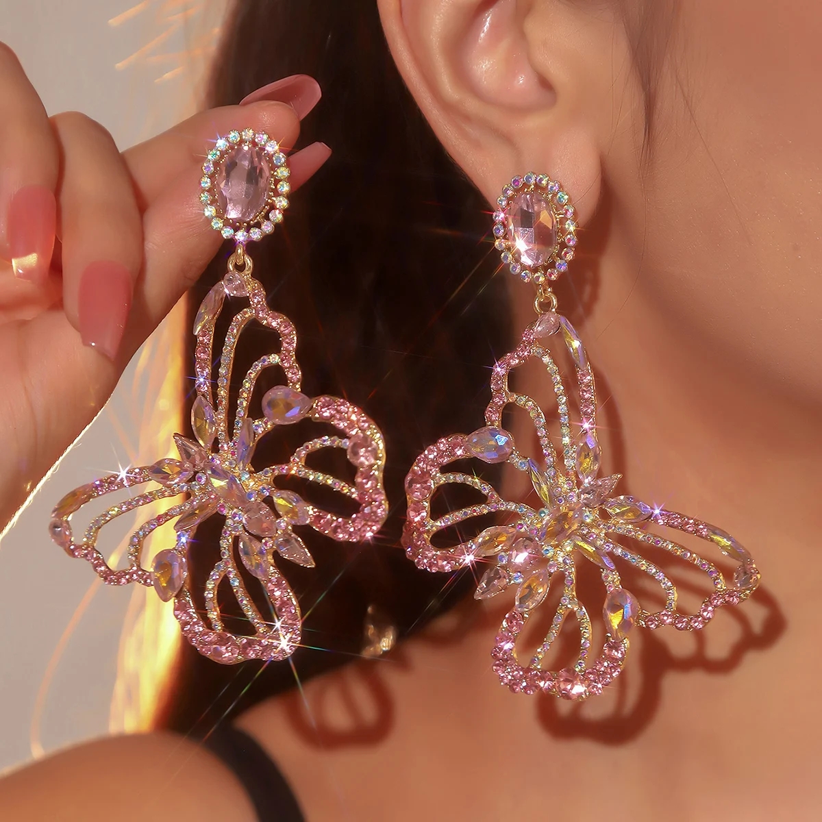 Fashion exquisite colorful rhinestone butterfly pendant earrings female personality creative temperament light luxury earrings