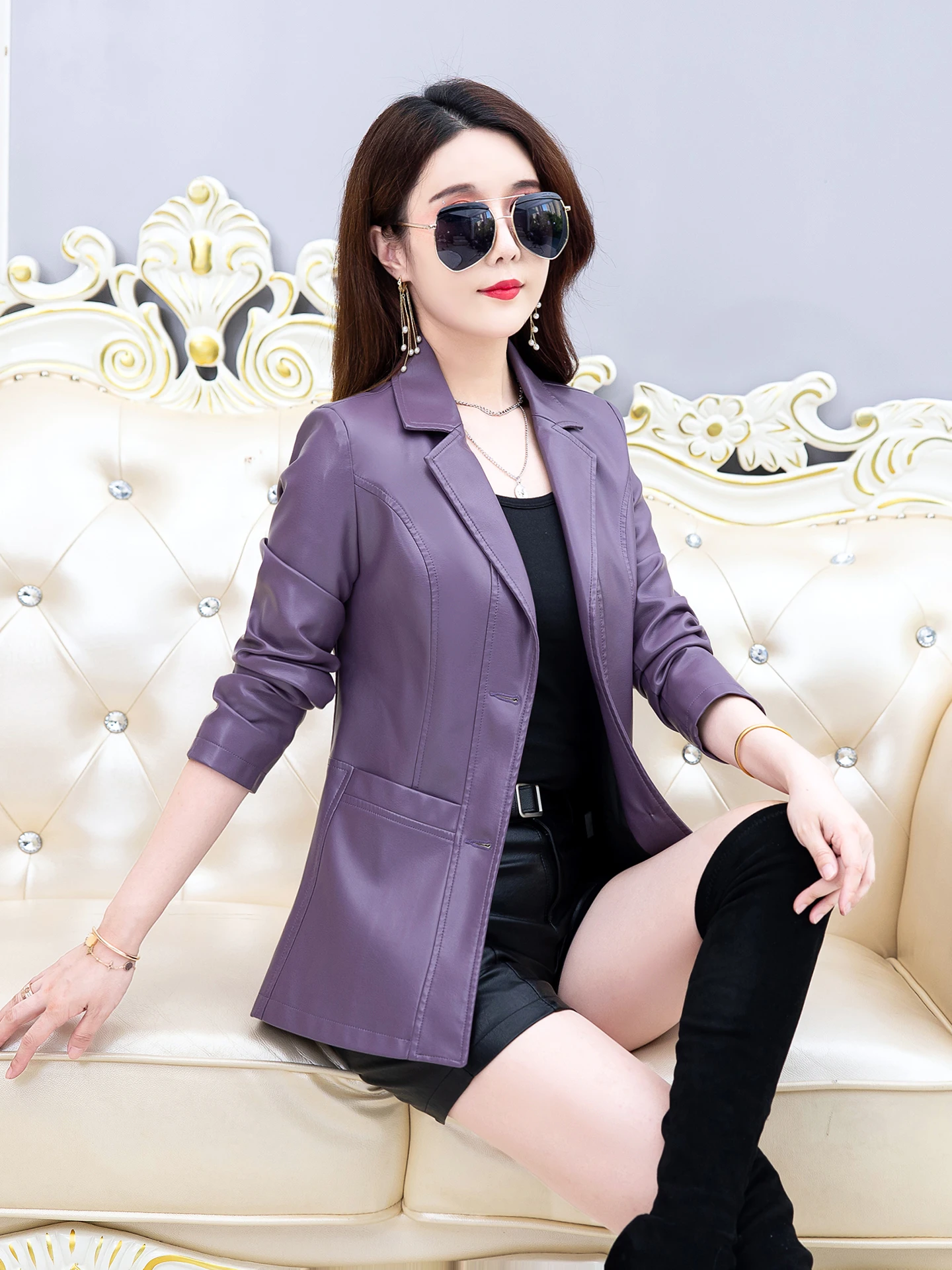 

Женская короткая кожаная куртка из овчины фиолетового цвета с эффектом похудения, модная, для повседневной носки, не требует глажки.