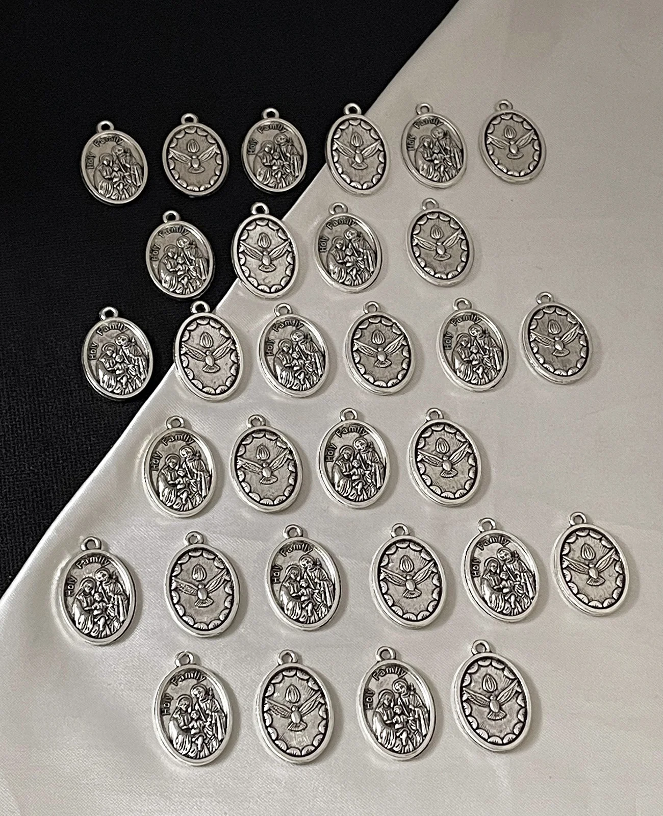 Cottvott 10Pcs DIY Religious Keepsake Charms Holy Family Medal Dove Spirit Coin Necklace Bracelet Pendant Jewelry Making Accs