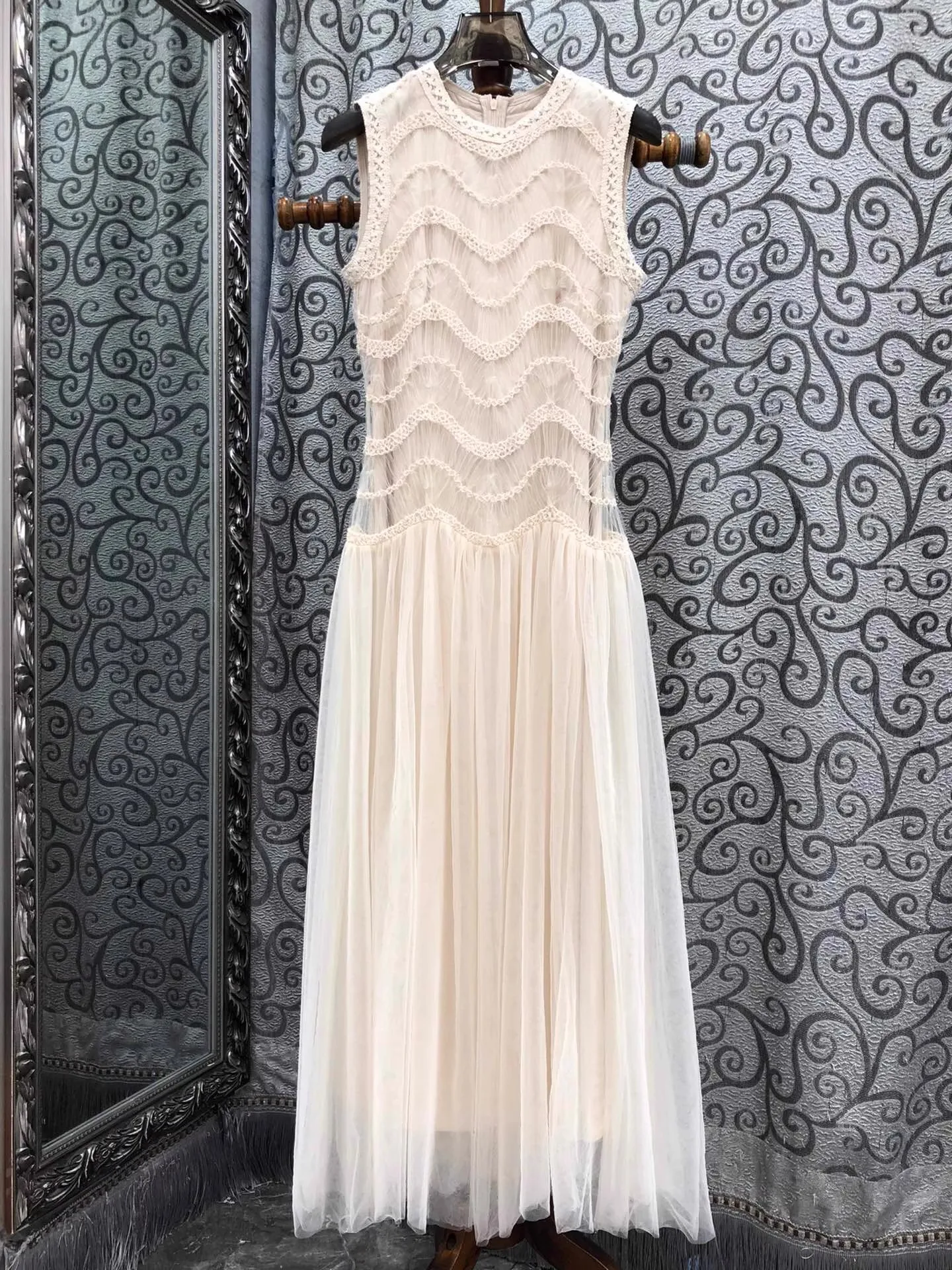 

Lace Long Dress 2025 Summer New High End Design Fashion Clothes Women Sexy Tulle Mesh Patchwork Sleeveless Long Maxi Dress Party