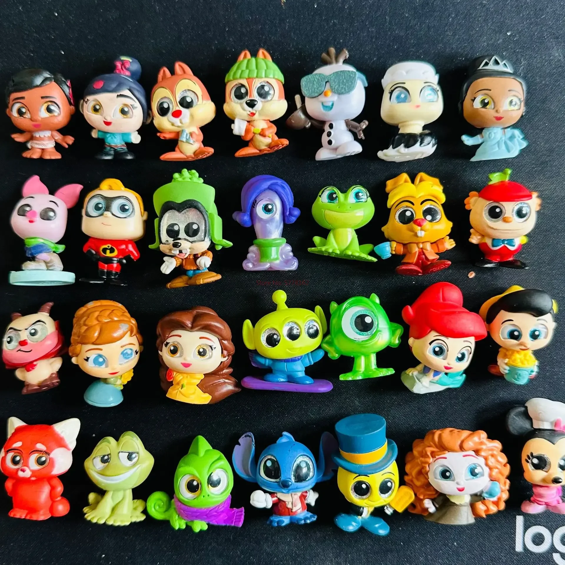 30pcs Disney Classic Original Mini Figure Doorables No Duplicate Styles Glass Eyed Doll Bulk Small Figurines Kids Gift Toys