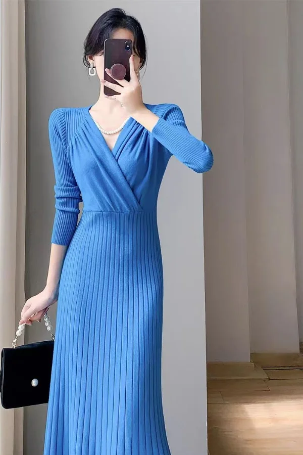 

Облегающее трикотажное платье длиной до колена, осенне-зимнее модное женское платье миди с длинным рукавом и v-образным вырезом, элегантный дизайн для похудения CQ232