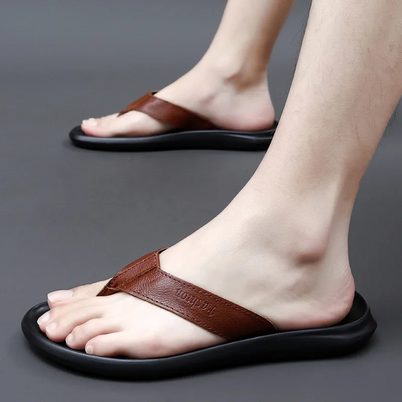2025 Summer Shoes Men Slippers Flip Flops Flat Non-slip Genuine Leather Mens Summer Holiday Shoes Beach Male Footwear A4669