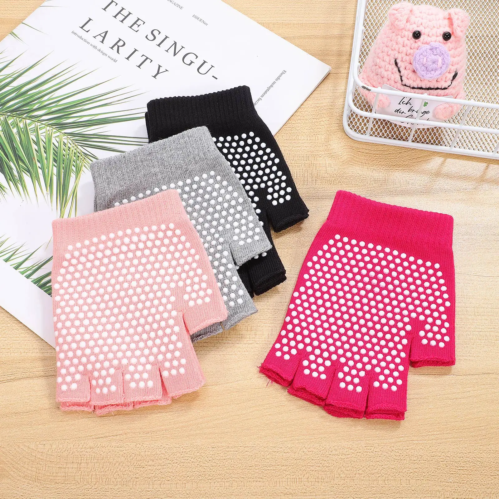 

4 пары дышащих противоскользящих перчаток для йоги, женские перчатки без пальцев для фитнеса для тренировок, танцев, пилатеса, пешего туризма