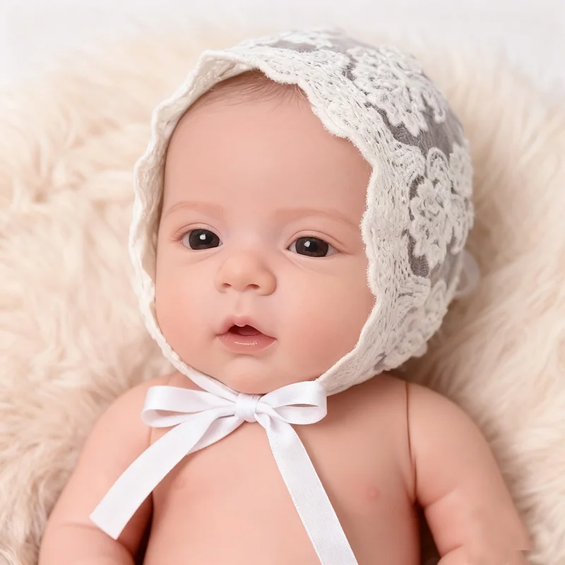 Vintage-Foto-Requisitenmütze mit floraler Spitze für Neugeborene – atmungsaktive, durchbrochene Mütze für Fotografie-Sessions für Babys (0–6 Monate)