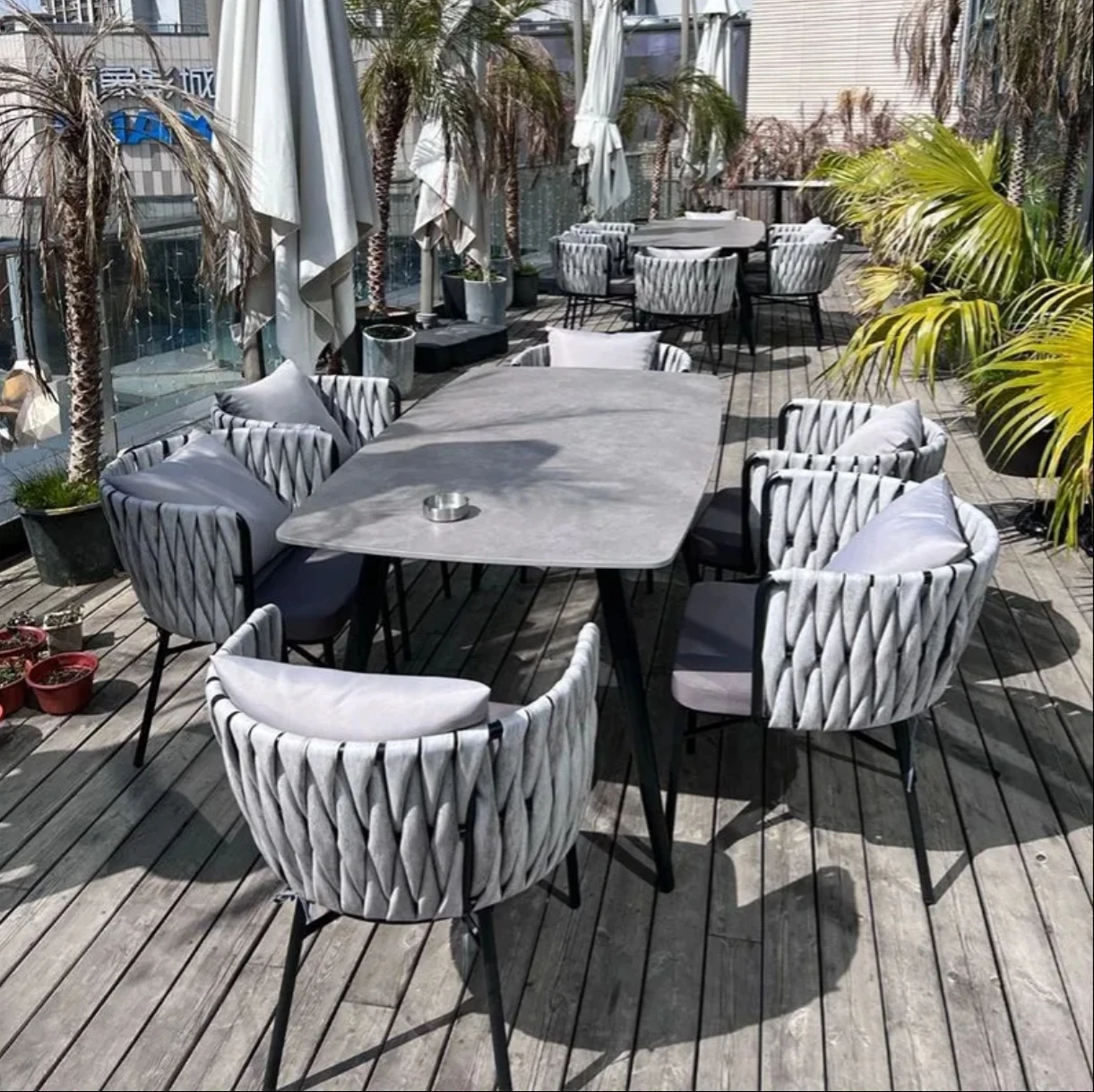 The Modern Aluminum Alloy Hand-woven Outdoor Garden Terrace Dining