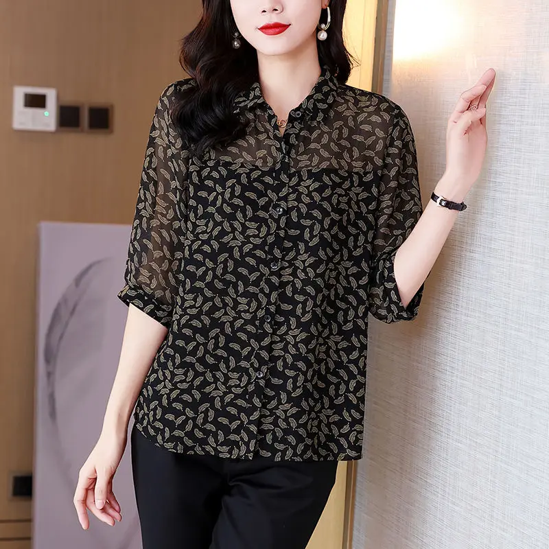 

High -end blouse simulation silk fashion top female summer 2023 new thin retro temperament half -sleeved blouse female tops