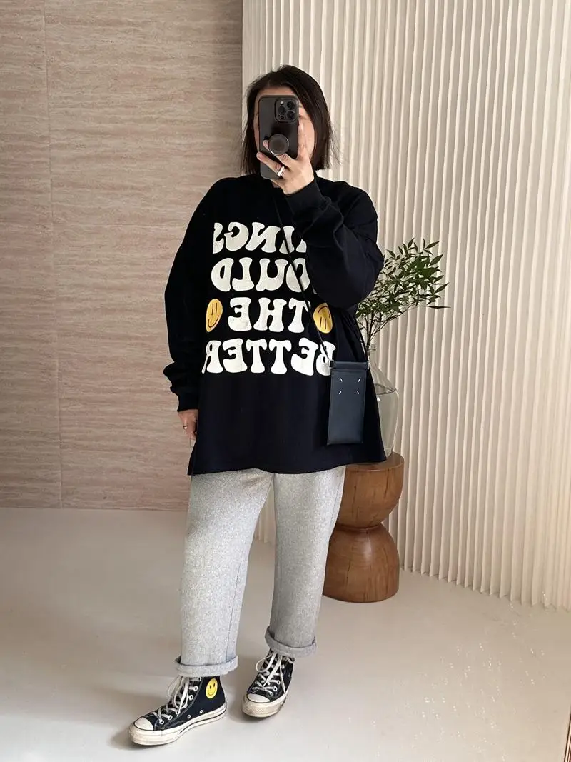 

Loose Fit Bla Casual Sle T-irt for Women with Letter Smile Pattern Rose Sister Large Size Ladies Basic irt