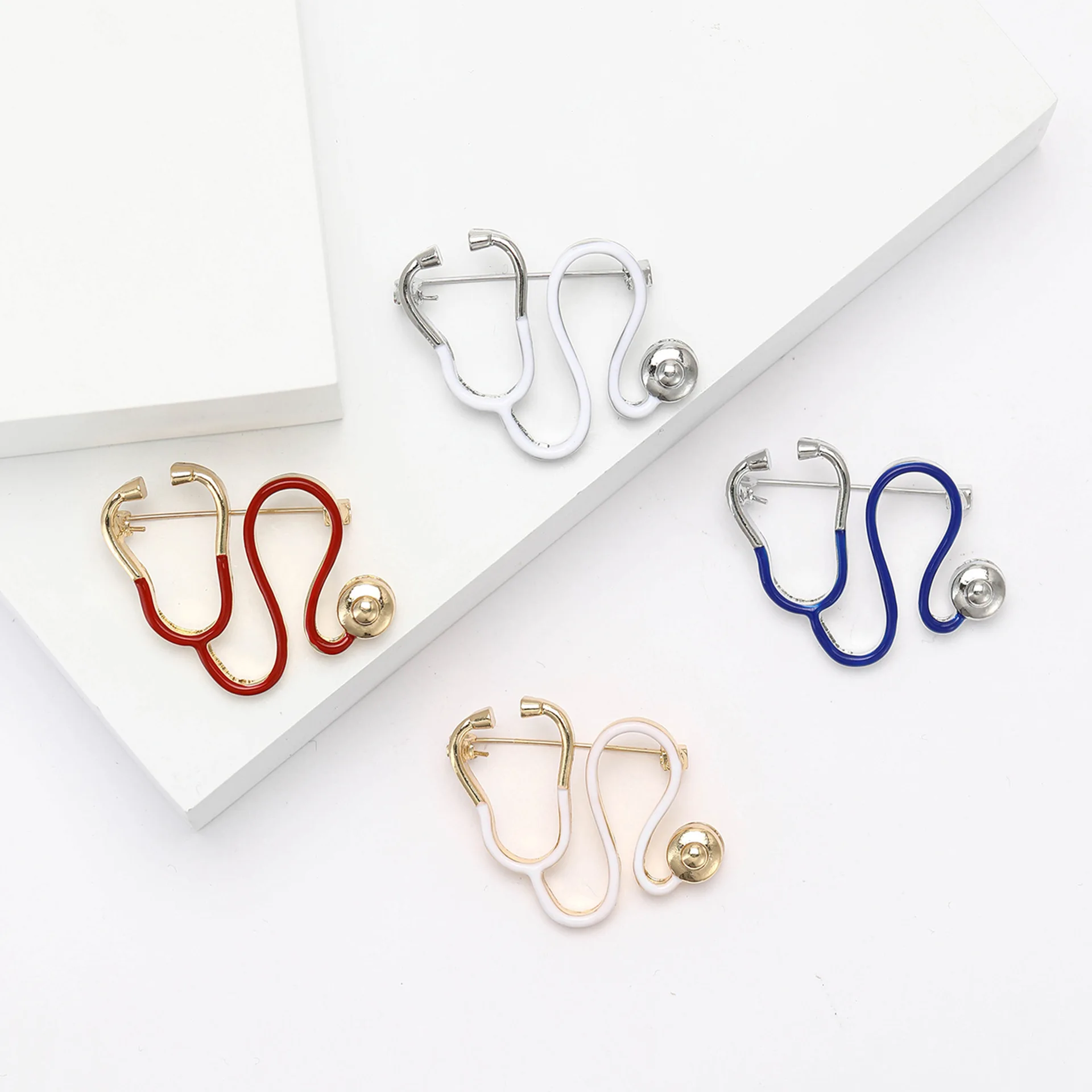 

Simple Enamel Stethoscope Brooch Medical Neutral Multi-Color Can Be Used For Doctor Clothing Accessories Party Casual Gifts