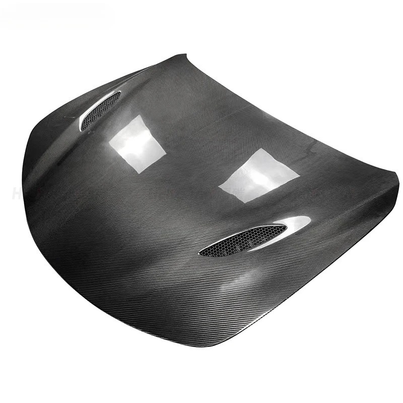 

Suitable for α coefficient Romeo Giulia GTAM carbon fiber modified hood car headcover accessories