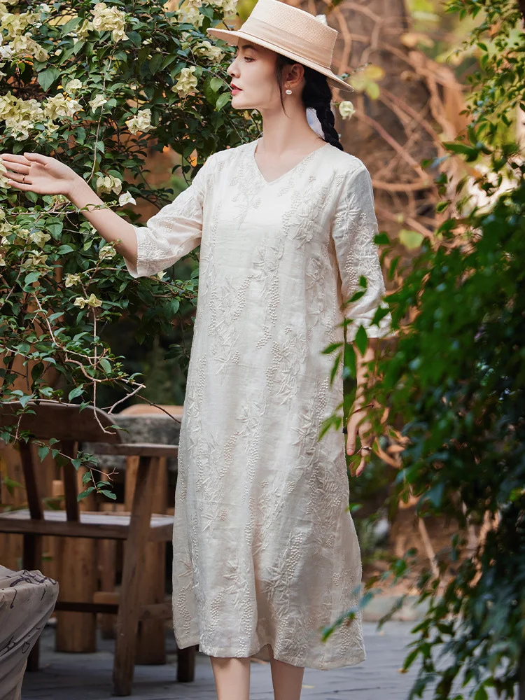 

Elegant Chinese Style Mommy Dress Embroidered Heavyweight Hemp V-Neck Artistic Seven-Quarter Sleeve Long Skirt Breathable Sum...