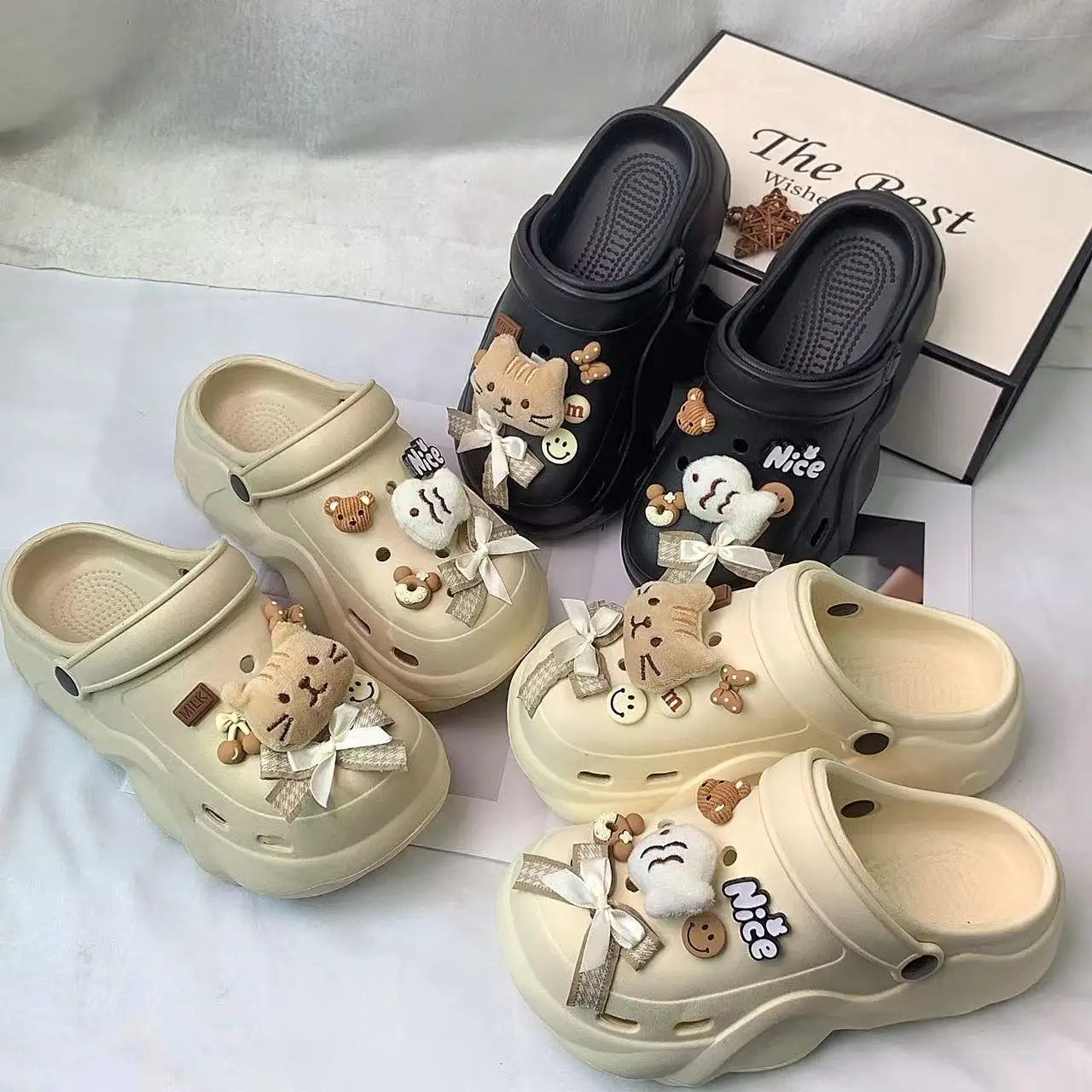 

New Style Women's Clogs, Fashionable Cloud-Heel Thick-Soled Sandals for Summer, Made of Lightweight Eva Material, Comfortable Catfish-Patterned Set of Thick-Soled Sandals
