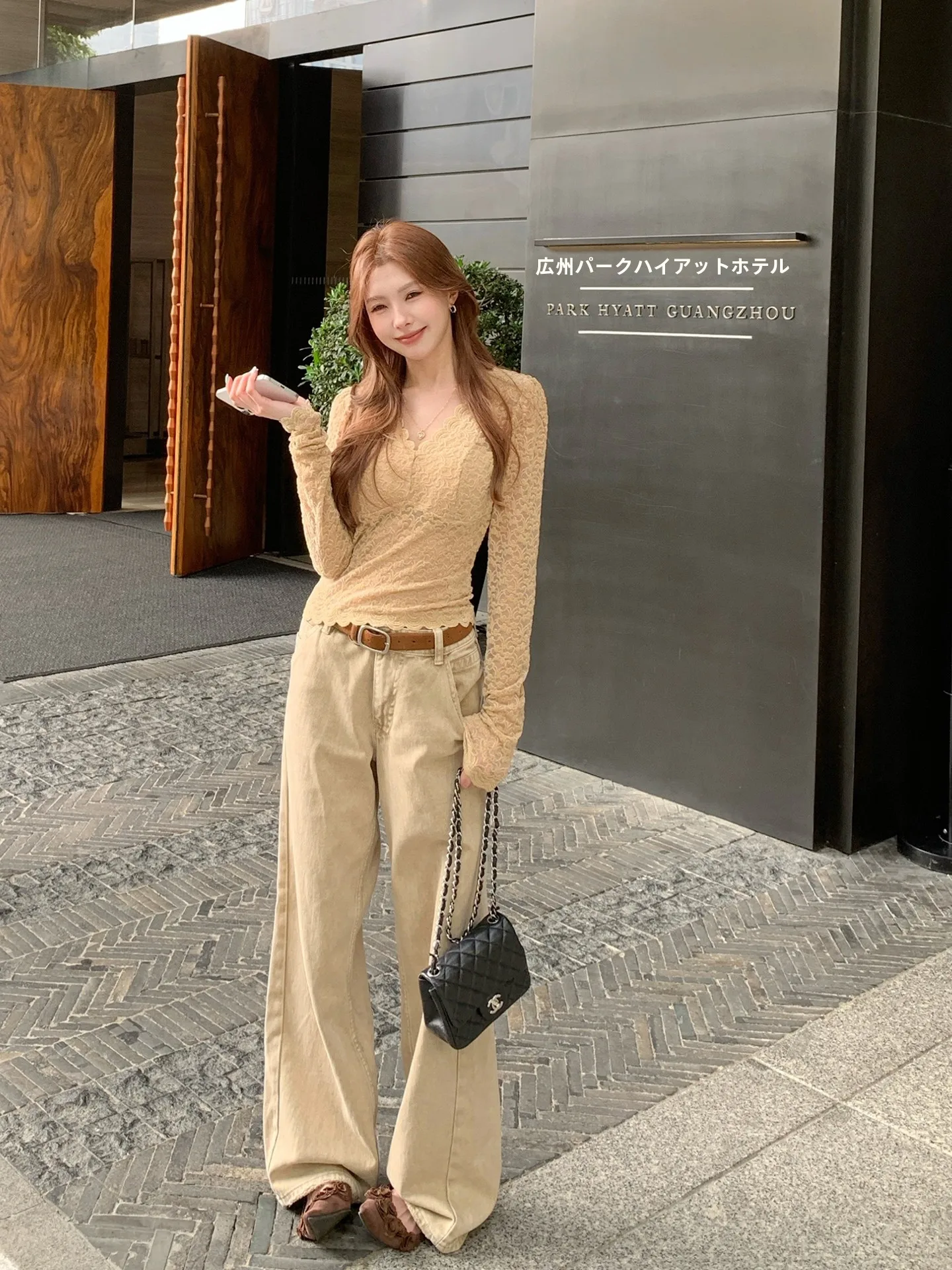 

Женская сексуальная блузка LingLai с V-образным вырезом и кружевными вставками, с длинным рукавом, базовая, для повседневной носки, приталенная, из полиэстера