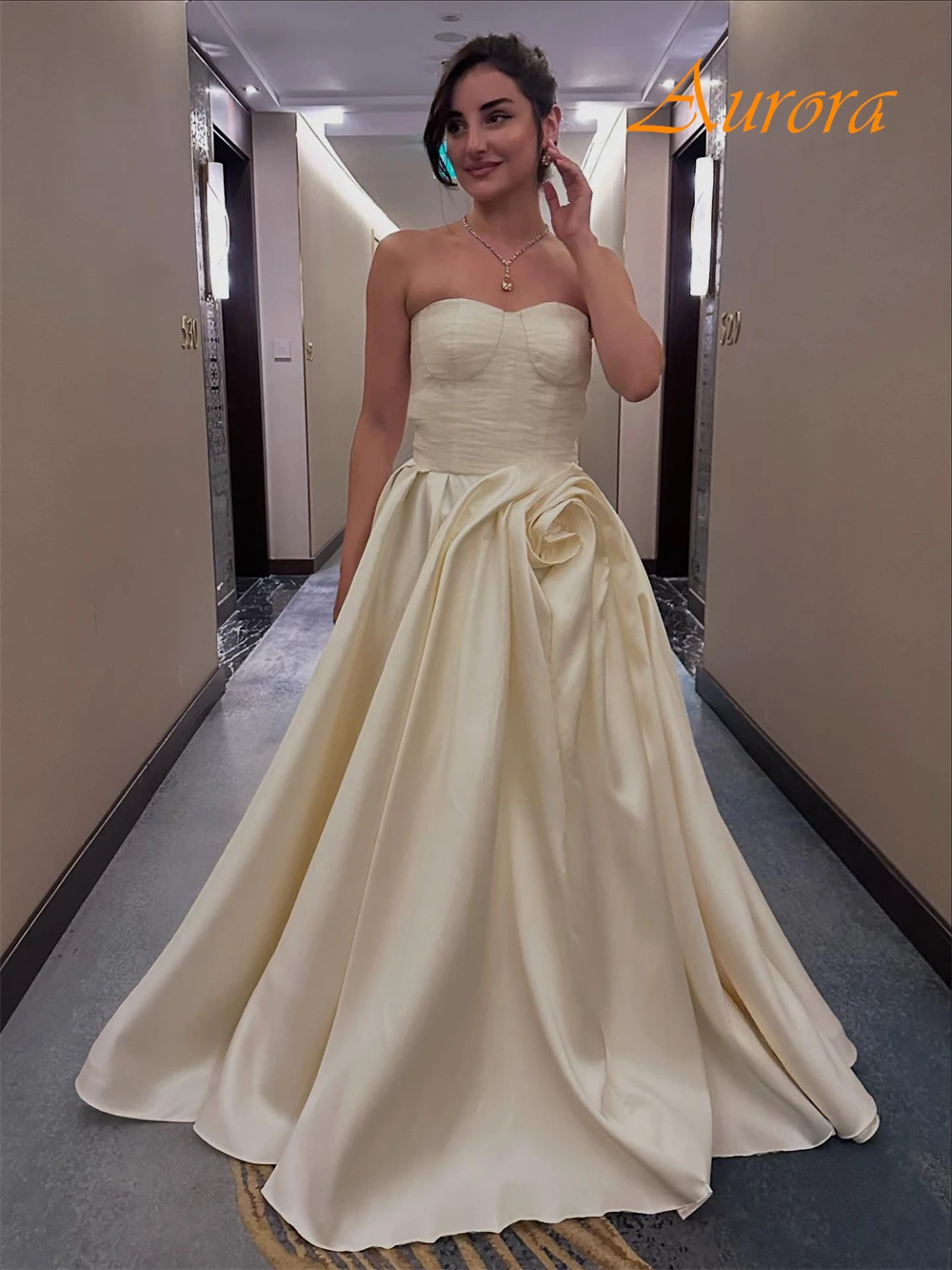 Customized Elegant Strapless Evening Dress and Temperament Satin Special Occasion Gowns and Delicate Flowers Cocktail Dresses