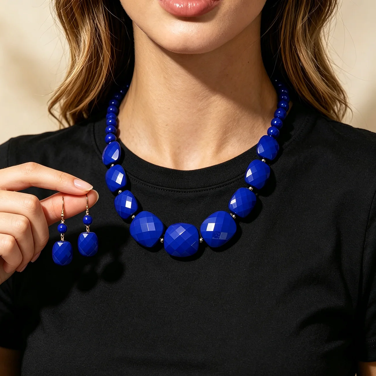 

Geometric Blue Acrylic Beaded Jewelry Set, Chunky Necklace with Matching Earrings, Fashion Accessory for Daily Wear
