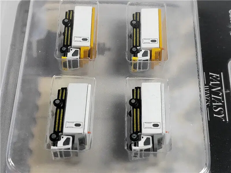 FWDP-PS-4016 Fantasywings 1:400 Airport Accessories Catering Trucks Set of 4