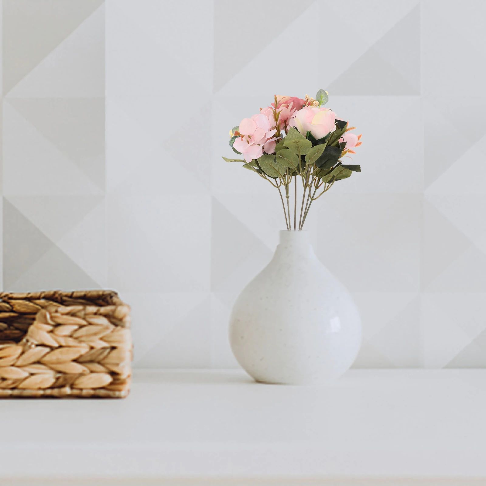 

1Pcs Simulation Hydrangea Bouquet Natural Color Transition Realistic Leaf Texture Romantic Home Office Shop Window Decor