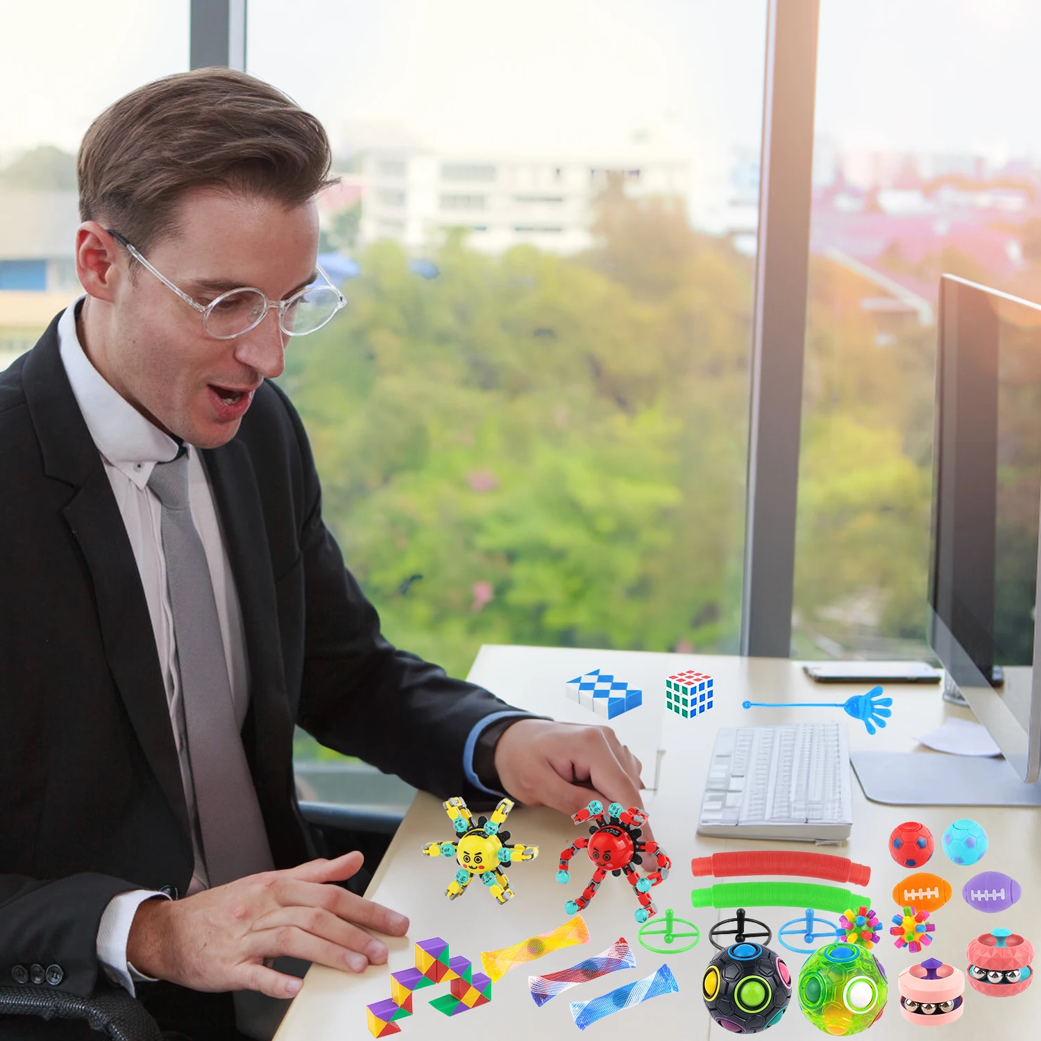 Set di giocattoli antistress da 25 pezzi, piccoli giocattoli regalo per feste, giocattoli per spremere e sfiare