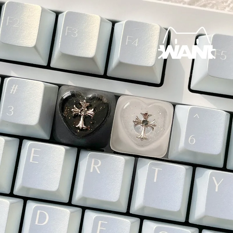 Oryginalne nakładki na klawisze Heart Chrome Hearts Gothic Cross Frosted Translucent, magnetyczne przełączniki, mechaniczna klawiatura, żywiczne nakładki artystyczne. — zdjęcie produktu 6