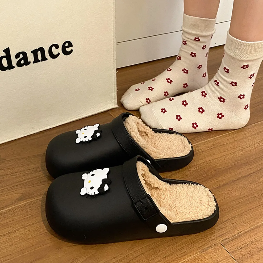 شباشب قطنية نسائية من HelloKitty مريحة ومتعددة الاستخدامات وقابلة للإزالة وقابلة للغسل ومضادة للانزلاق شتوية كاجوال ناعمة من الأسفل متينة