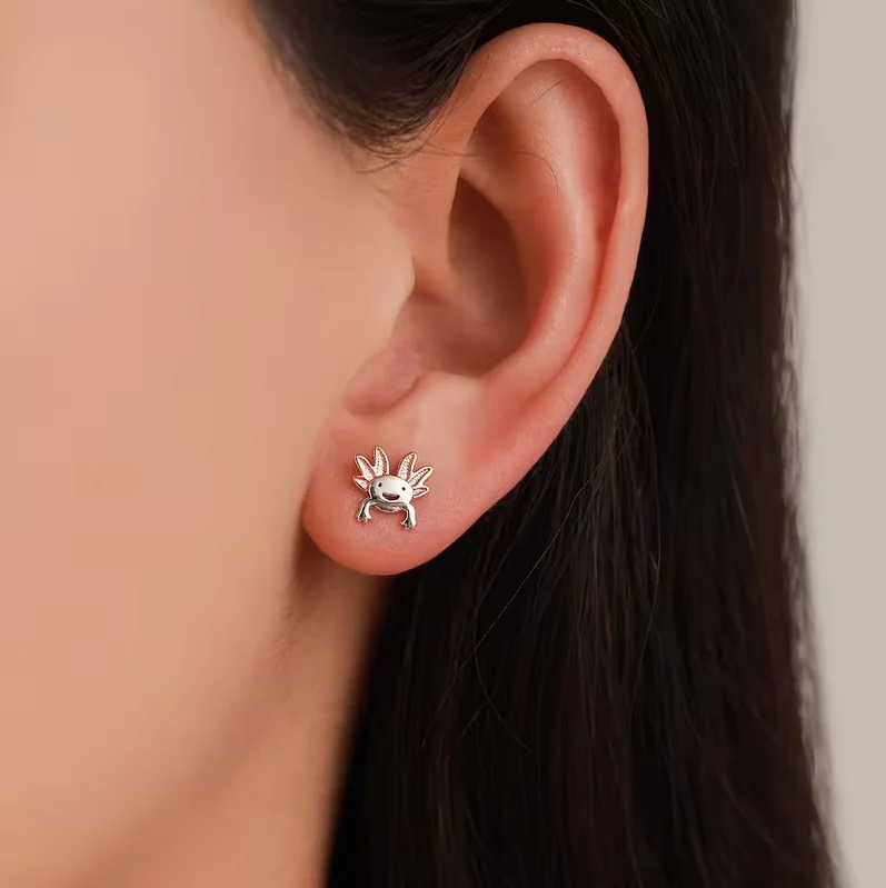 Ladies Fashion Frog Eye Ear Cuff Cute Copper Double Tone 3D Metal Splicing Cartoon Animal Design Suitable for Daily Wear Ideal G