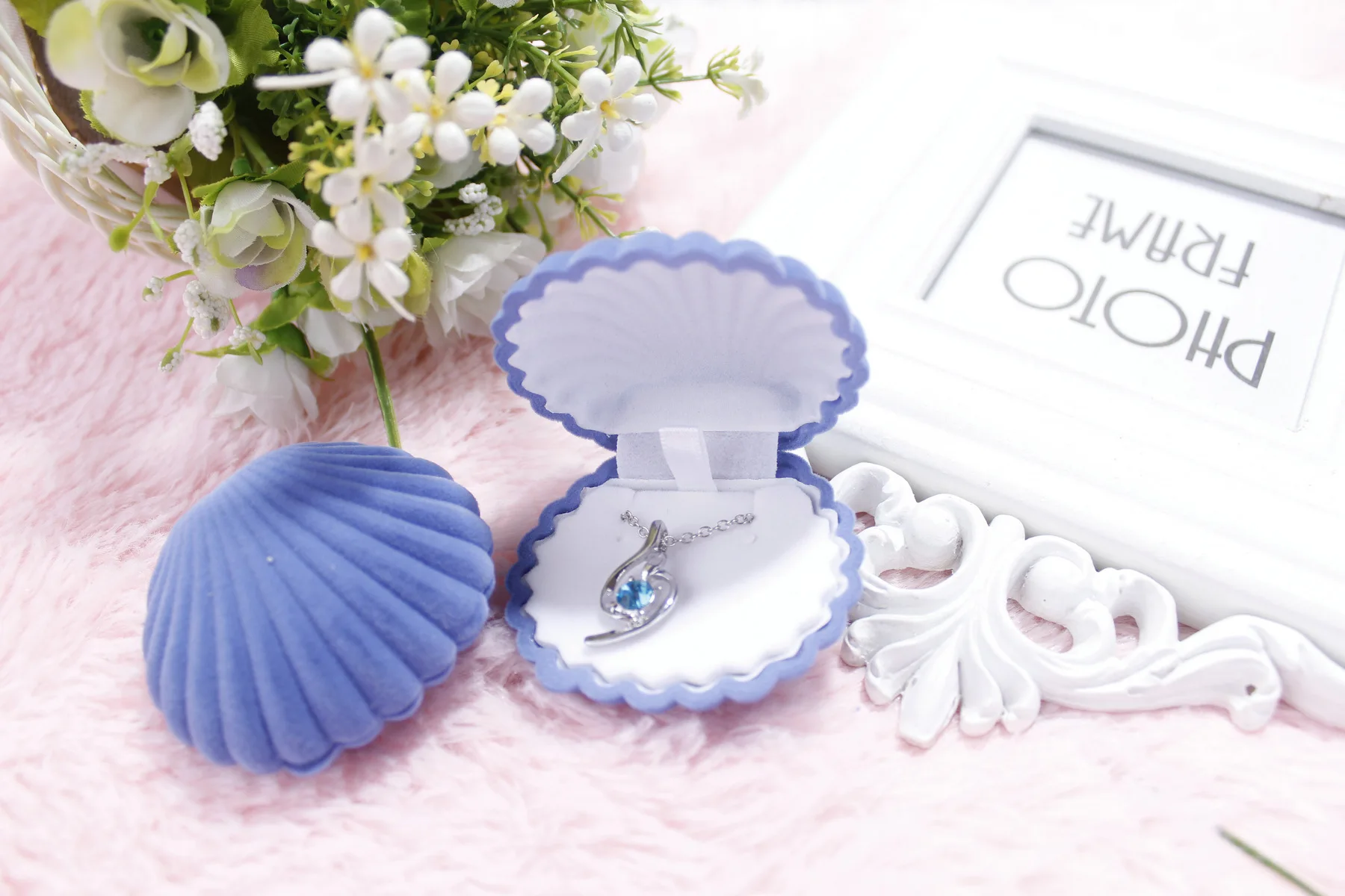 Ocean Style Shell-shaped Jewelry Box for Rings Earrings 4 Colors Options Made of High Level Flannel