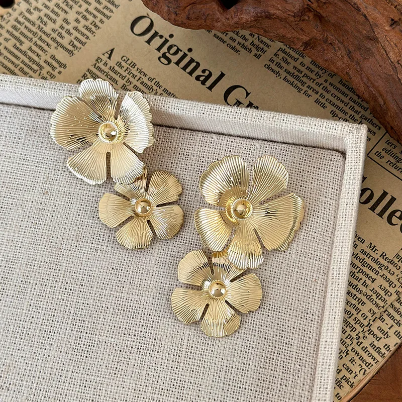 Retro Metal Large Small Flower Earrings 2 Blossoms Dramatic Glamour Accessory for Party Gold Color Portable Chic Hypoallergenic