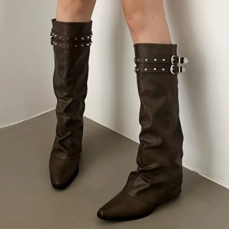 

Модные женские сапоги до колена с острым носком и пряжкой на ремешке, уличная зимняя женская обувь на тонком низком каблуке для вечеринок