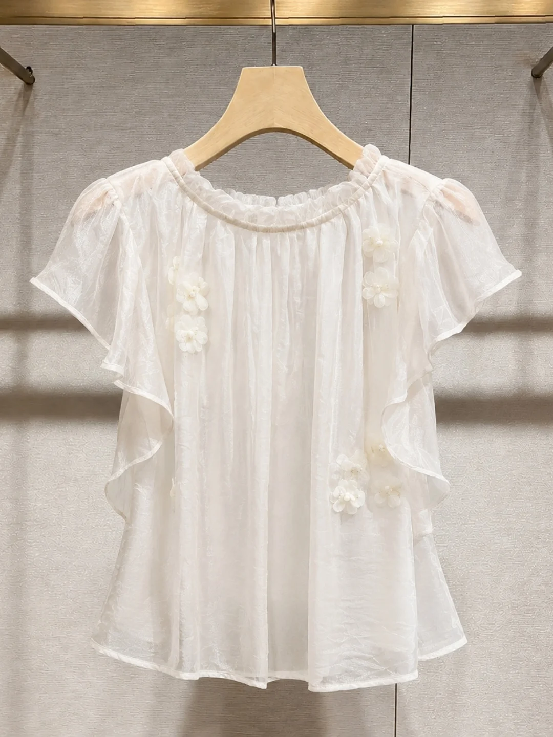 

Elegant Light Weight Floral Print Top Korean Style Gentle Wind Slimming Summer Shirt Straight Cut Silk Blend round Neck Short...