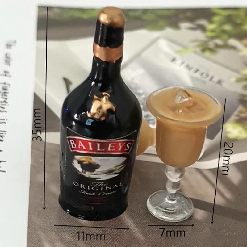 Set di bottiglie di vino in miniatura per casa delle bambole 1/12 con giocattoli modello di bevande di simulazione della tazza