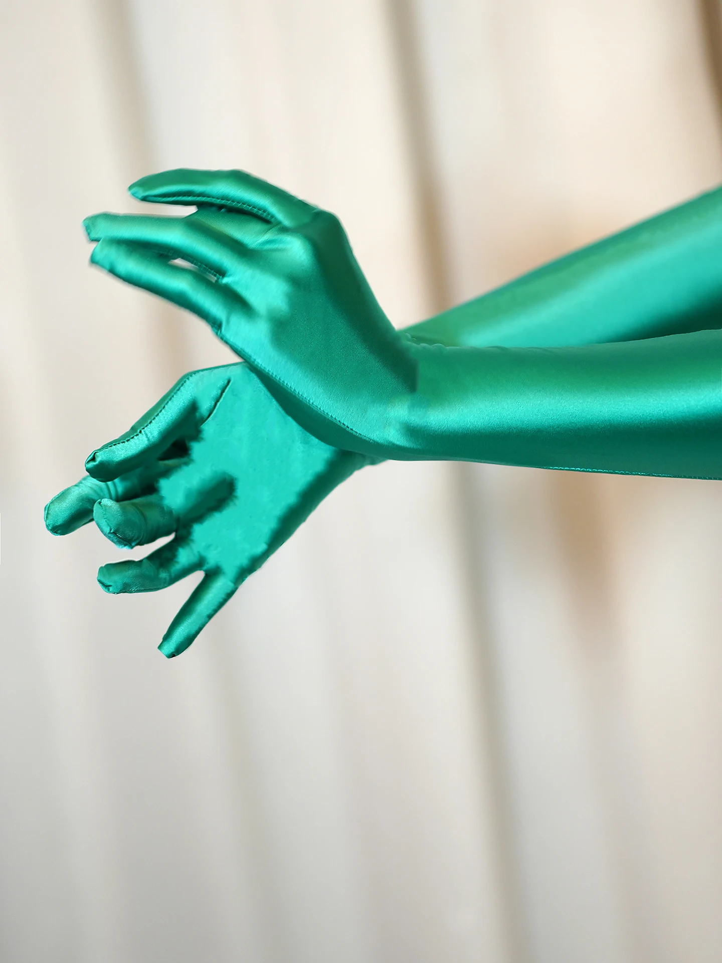 유니섹스 광택 실키 스무스 스판덱스 고탄력 초장갑 자외선 차단 다채로운 승마 스포츠 의식용 장갑