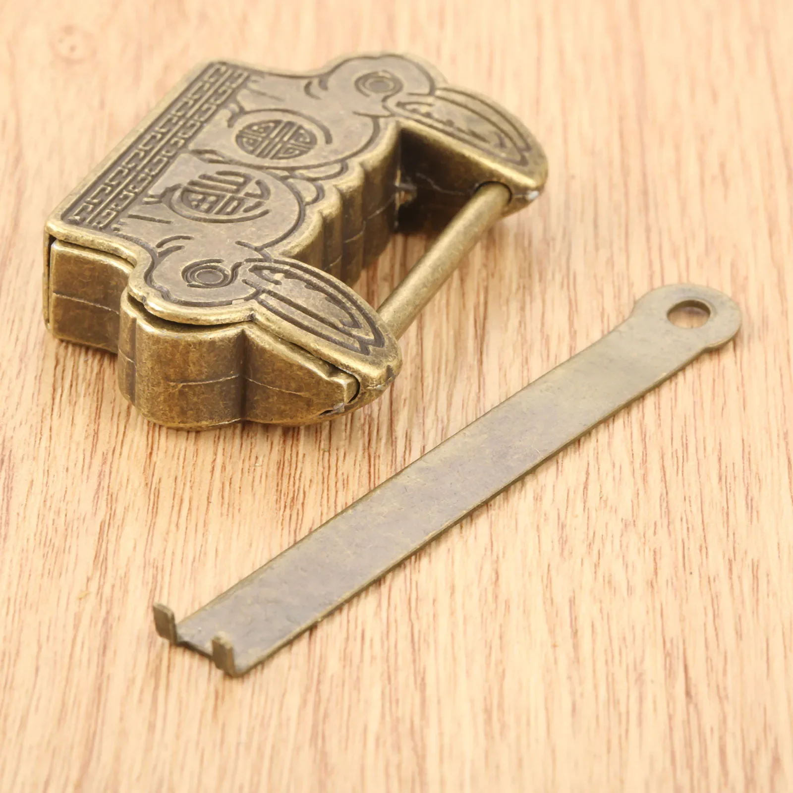 Chinese Vintage Antique style Lock Zinc Alloy Bronze padlock Jewelry Box Keyed Padlock Wooden Suitcase Drawer 60*38*13mm