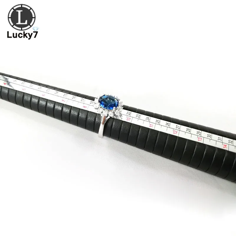 Multi-Purpose Professional Ring Sizer Measuring Tool Plastic Jewelry Mandrel Stick Finger Gauge for Ring Size Determination