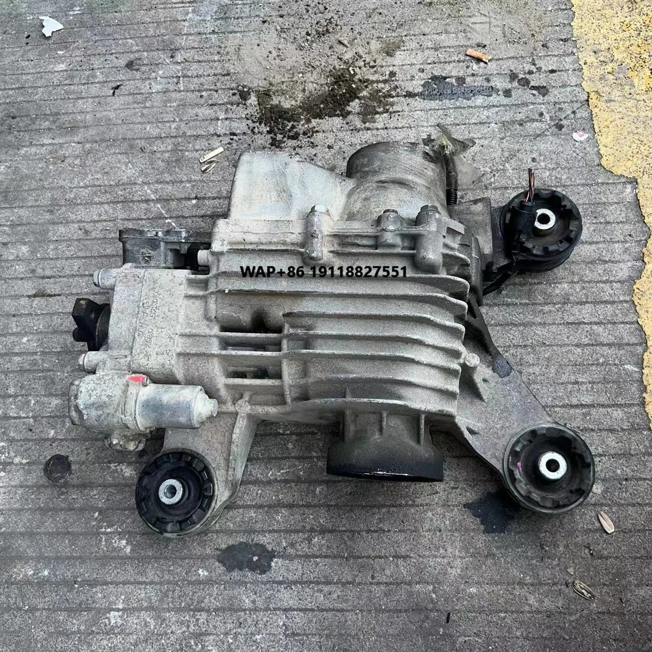 

Original Factory Parts for the Rear Differential for Tiguan Vehicle Engine air Conditioning Pump Headlights Original