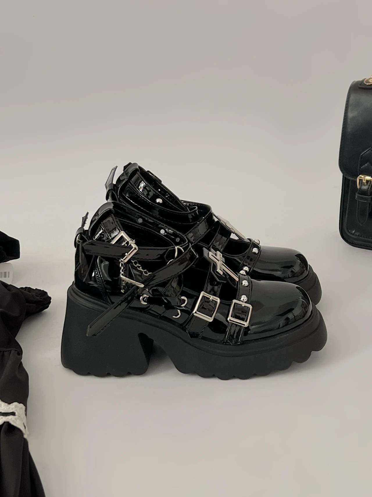 2024 New Spicy Girl Sweet Cool Women's Shoes Bright Leather Jk Shoes Thick Heel Heightening Lolita Single Shoes