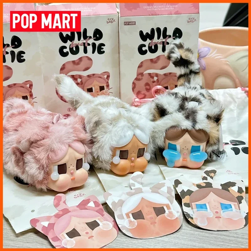 POPMART Crybaby البرية ولكن كتي سلسلة الفينيل قلادة صندوق أعمى اللعب Kawaii أنيمي عمل الشكل Caixa Caja صندوق غامض الدمى