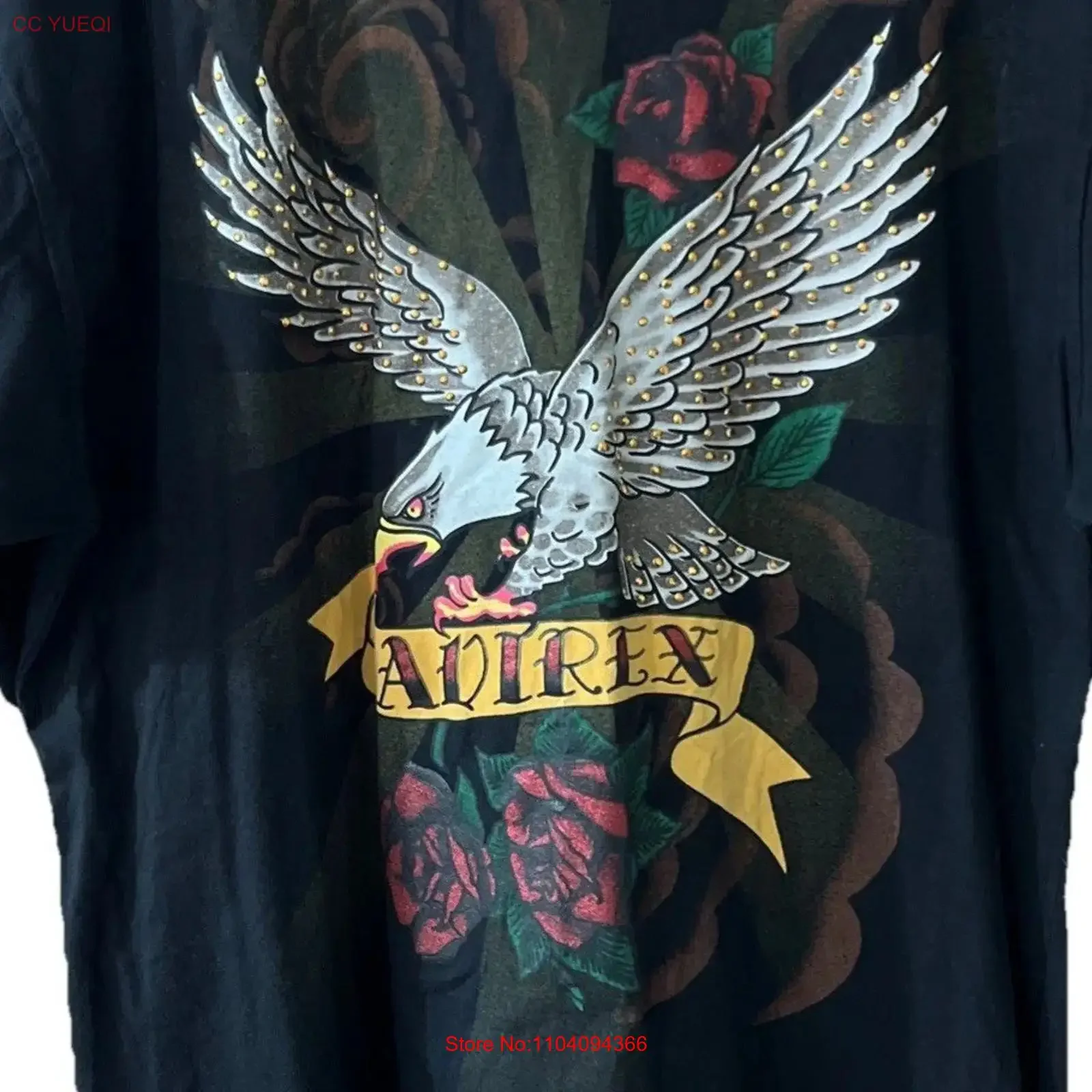 Avirex Flying Eagle Gold Bling  Crew Neck T Shirt Men s Size Large vintage Washed streetwear Top For Everyday Wear Stretched