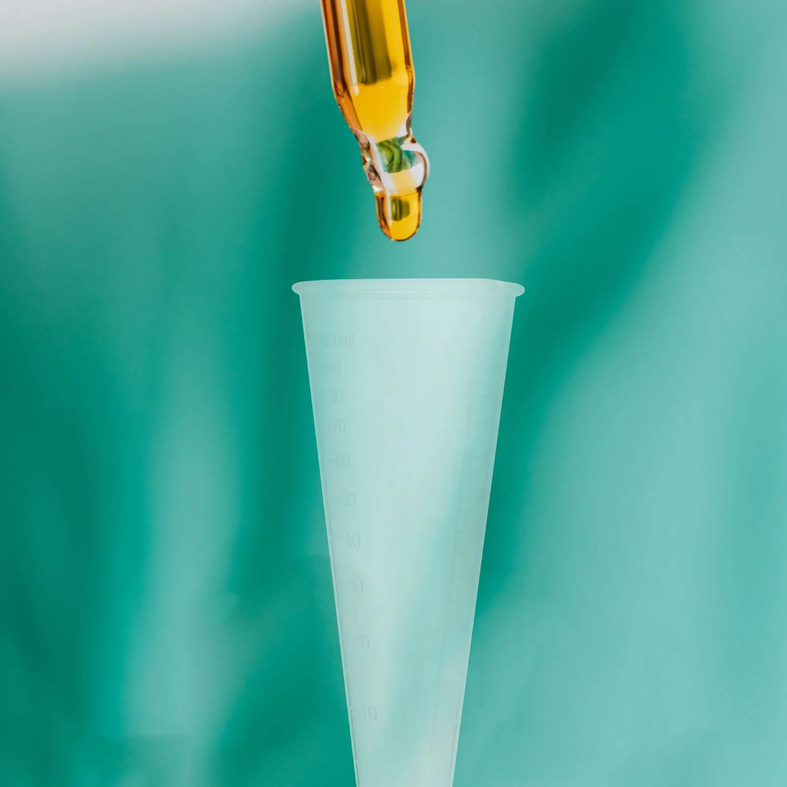 

4pcs Plastic Measuring Cup Measuring Jug Comfort Grip V-Shaped Spout For Baking Liquid Measurement Graduated Cups