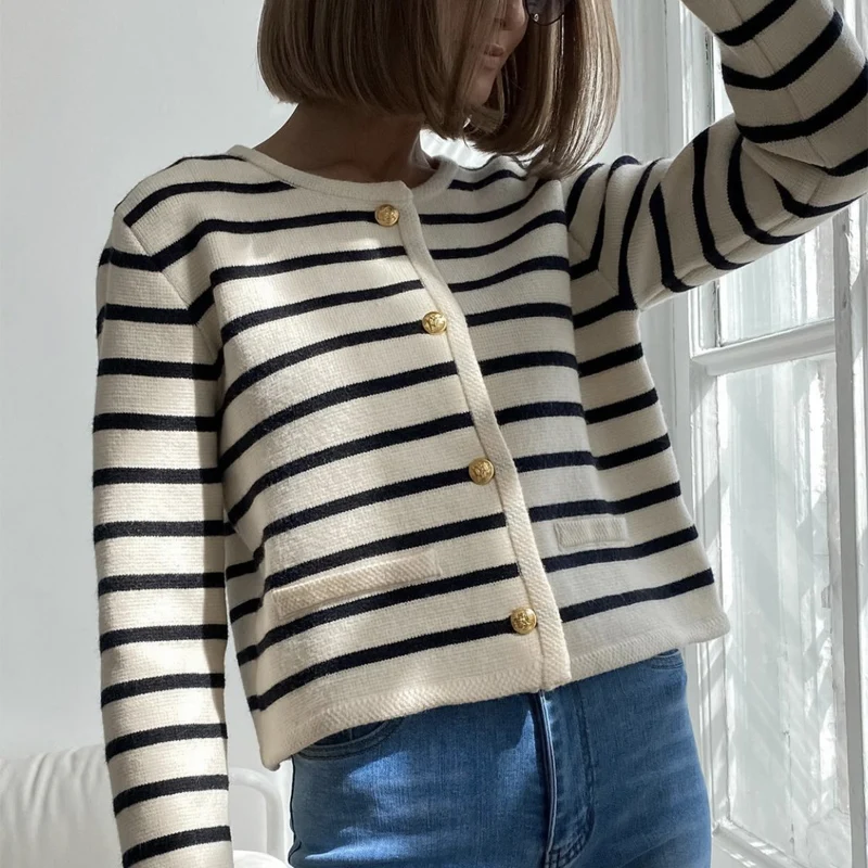 Hirsionsan Vintage Striped Women Sweater 2023 New Western Style Warm Knitted Female Cardigan Loose O Neck Ladies Short Tops