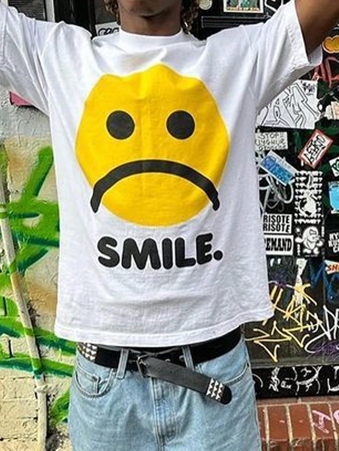 

Men's Letter & Smiling Face Print Round Neck Short Sleeve Casual T-Shirt Sublime Sports Fans Anime Tshirt Big Men's Clothing