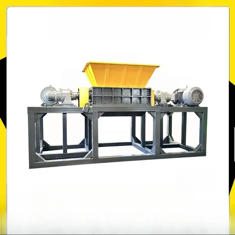 Large industrial grade shredder, solid waste construction waste shredder